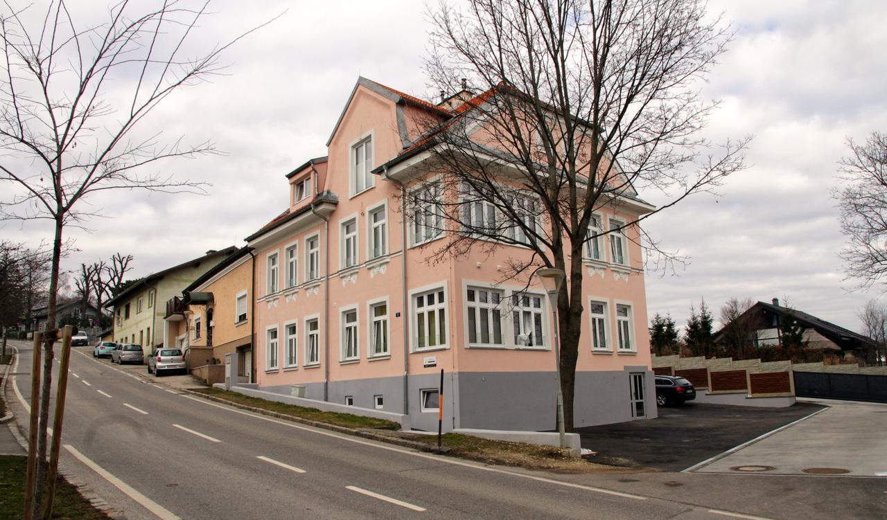 Triangle Apartments Giesshubl Eksteriør bilde